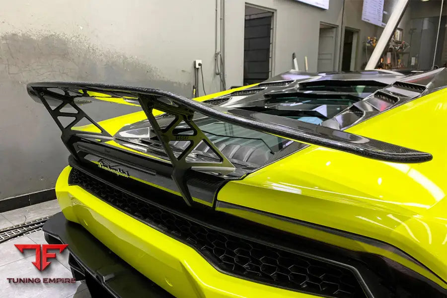 LAMBORGHINI HURACAN LP610 & LP580 & EVO & TECNICA DC STYLE CARBON FIBER TRUNK SPOILER WITH BASE BSD