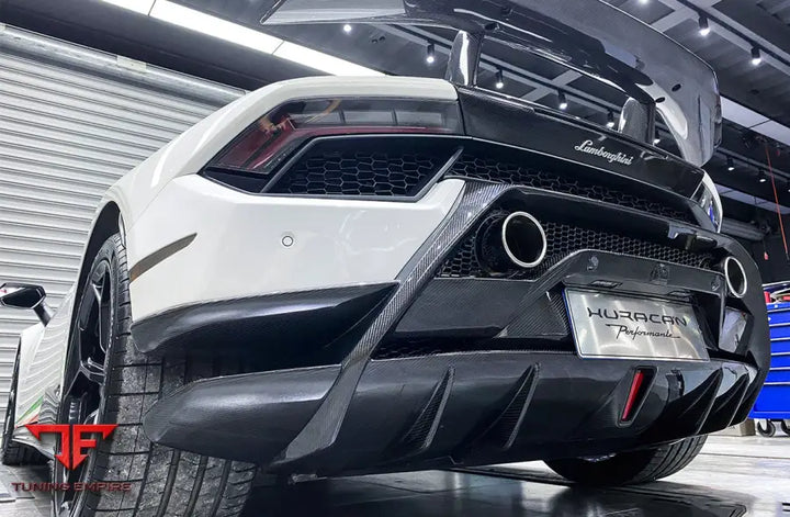 LAMBORGHINI HURACAN LP610 & LP580 PERFORMANTE STYLE PARTIAL CARBON REAR BUMPER BSD