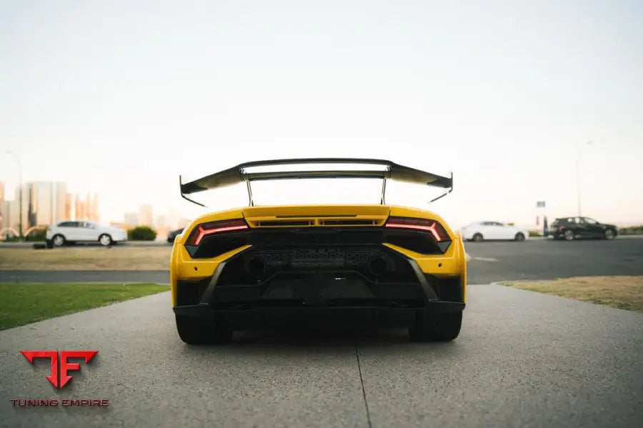 LAMBORGHINI HURACAN SPIDER FULL CARBON STO UPGRADE KIT