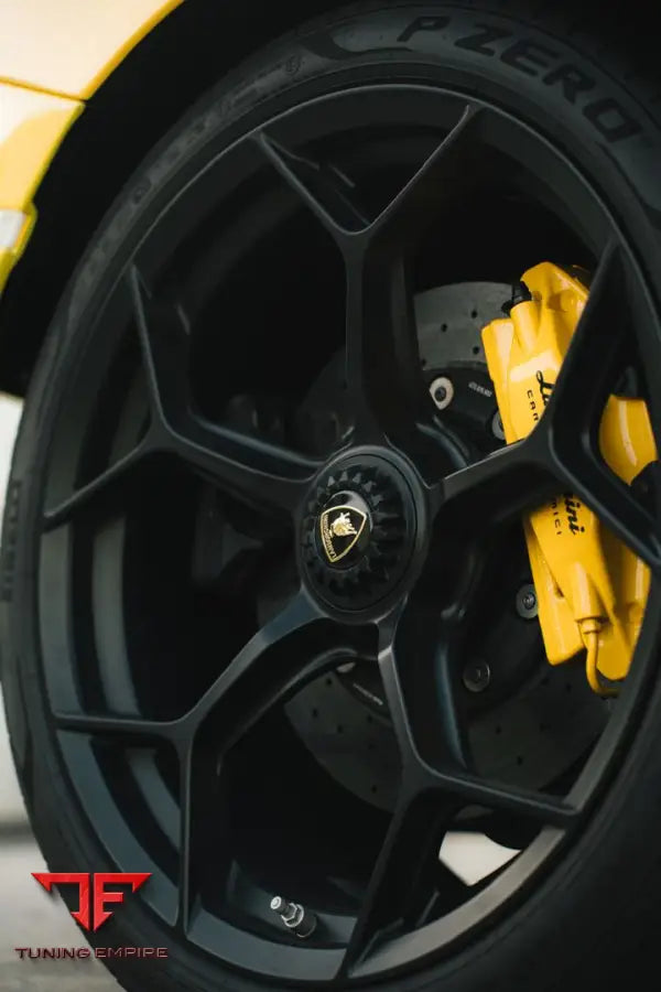 LAMBORGHINI HURACAN SPIDER FULL CARBON STO UPGRADE KIT