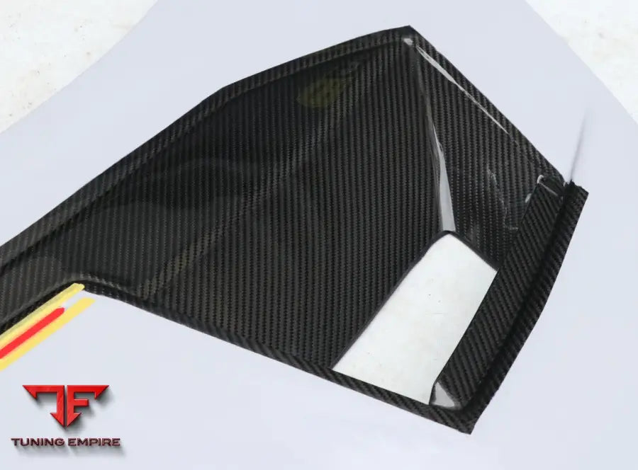 LAMBORGHINI HURACAN STO DRY CARBON BODY KIT