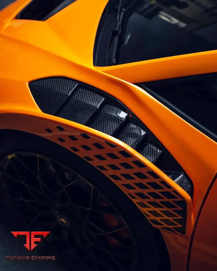 LAMBORGHINI HURACAN UPGRADE STO STYLE DRY CARBON FIBER BODY KIT