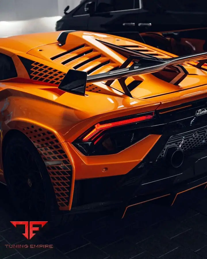 LAMBORGHINI HURACAN UPGRADE STO STYLE DRY CARBON FIBER BODY KIT