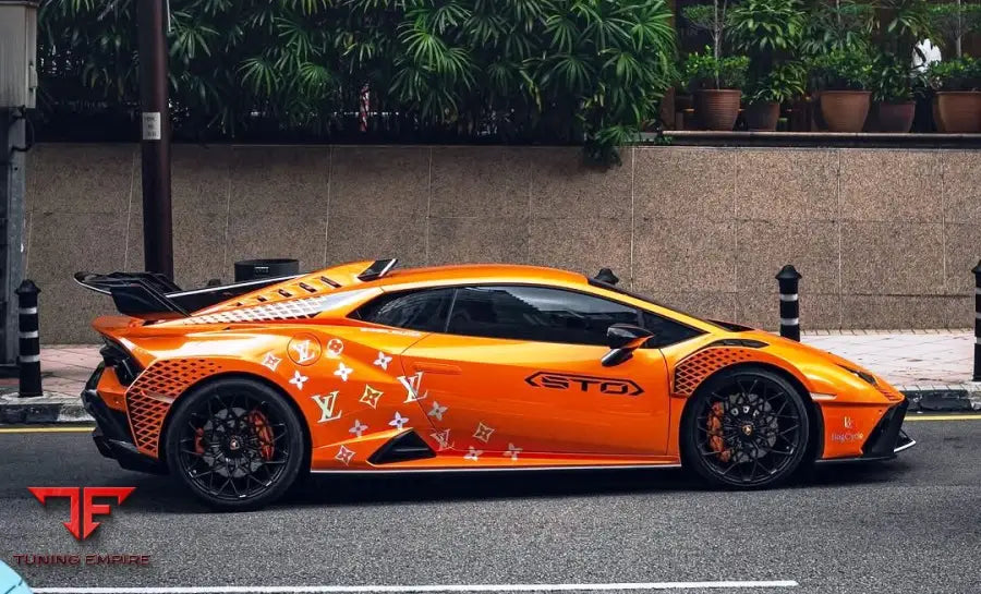 LAMBORGHINI HURACAN UPGRADE STO STYLE DRY CARBON FIBER BODY KIT