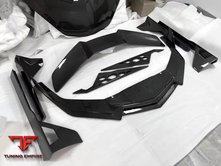 LAMBORGHINI REVUELTO CARBON FIBER PARTS