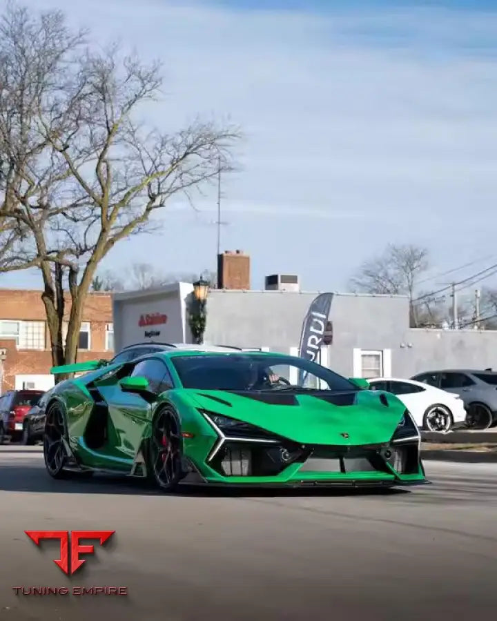 LAMBORGHINI REVUELTO CARBON FIBER BODY KIT