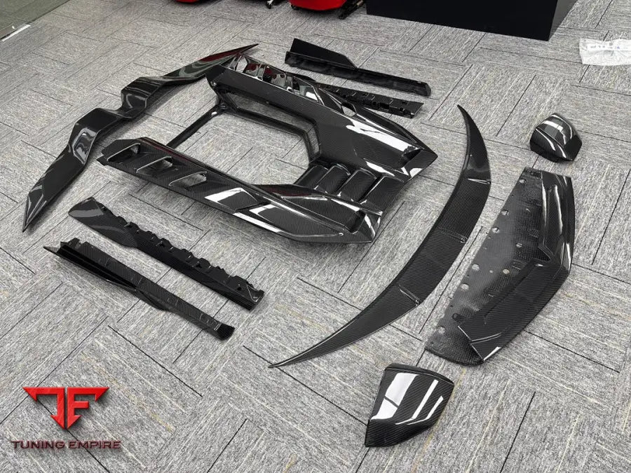 LAMBORGHINI REVUELTO CARBON PARTS