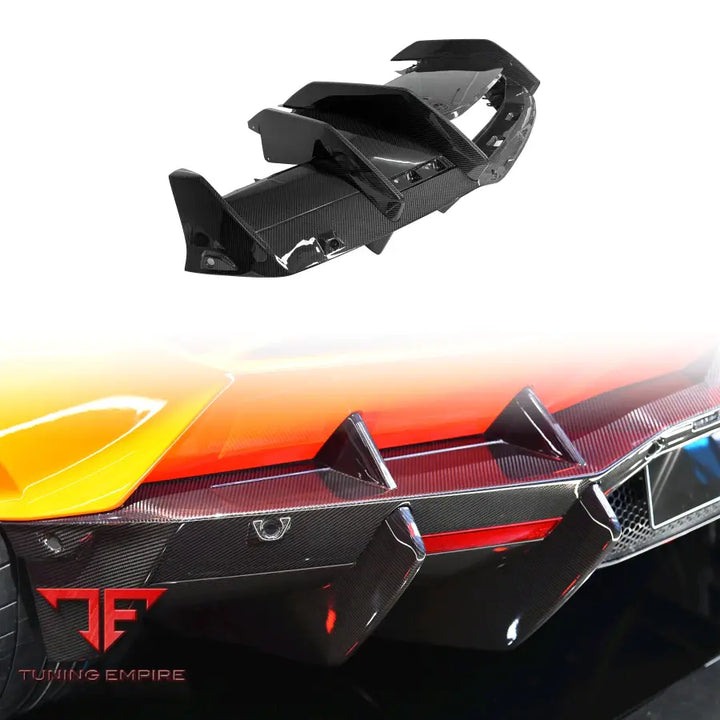 LAMBORGHINI REVUELTO CARBON PARTS