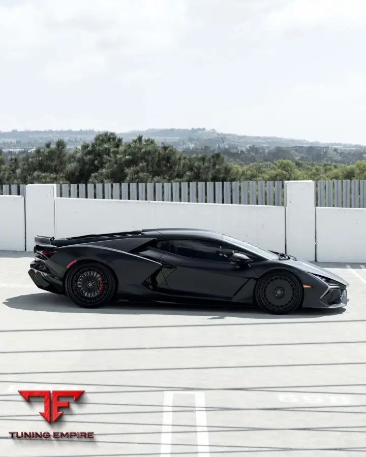 LAMBORGHINI REVUELTO FORGED WHEELS AND EXHAUST SYSTEM