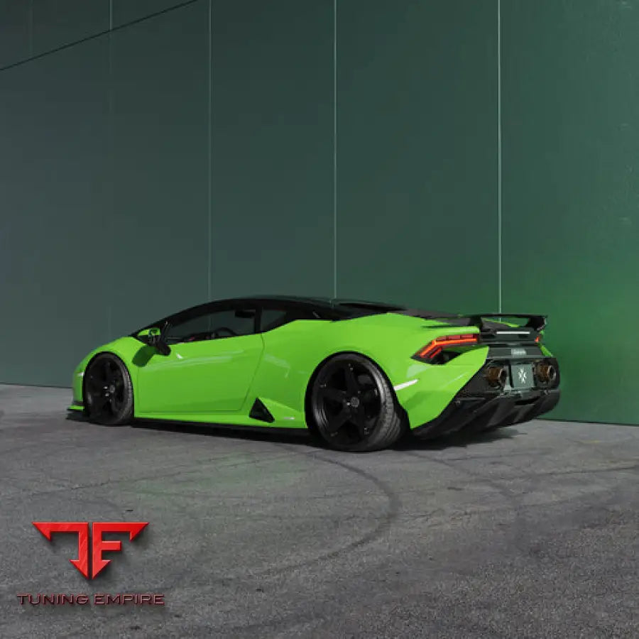 LAMBORGHINI TECNICA FORGED WHEELS