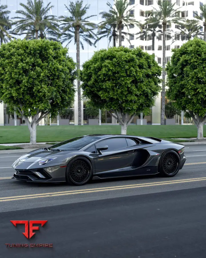 LAMBORGHINI ULTIMAE FORGED WHEELS AND EXHAUST SYSTEM