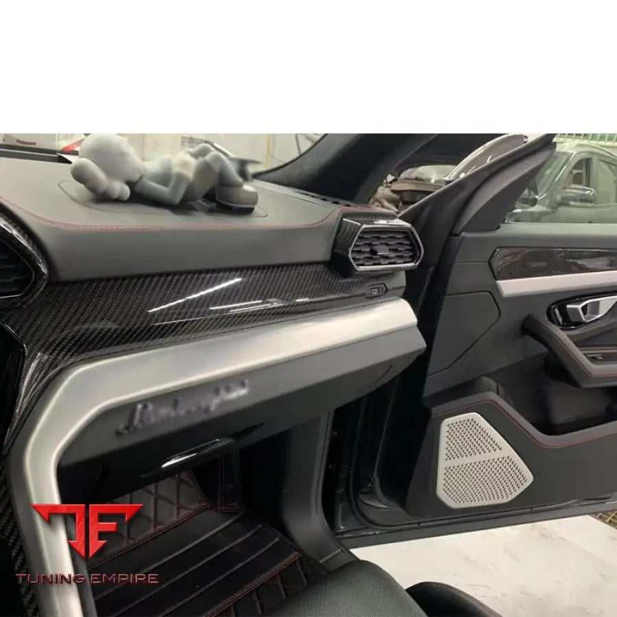 LAMBORGHINI URUS 14 PCS DRY CARBON FIBER INTERIORS
