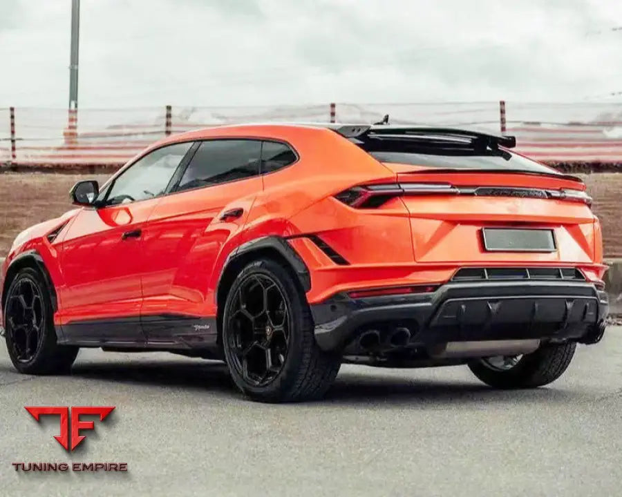 LAMBORGHINI URUS 2018 2022Y UPGRADE TO 2023Y PERFORMANTE CARBON PARTS