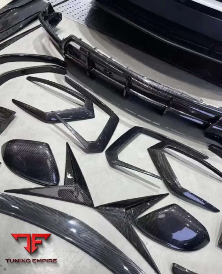 Lamborghini Urus 2018 + Carbon Body Kit