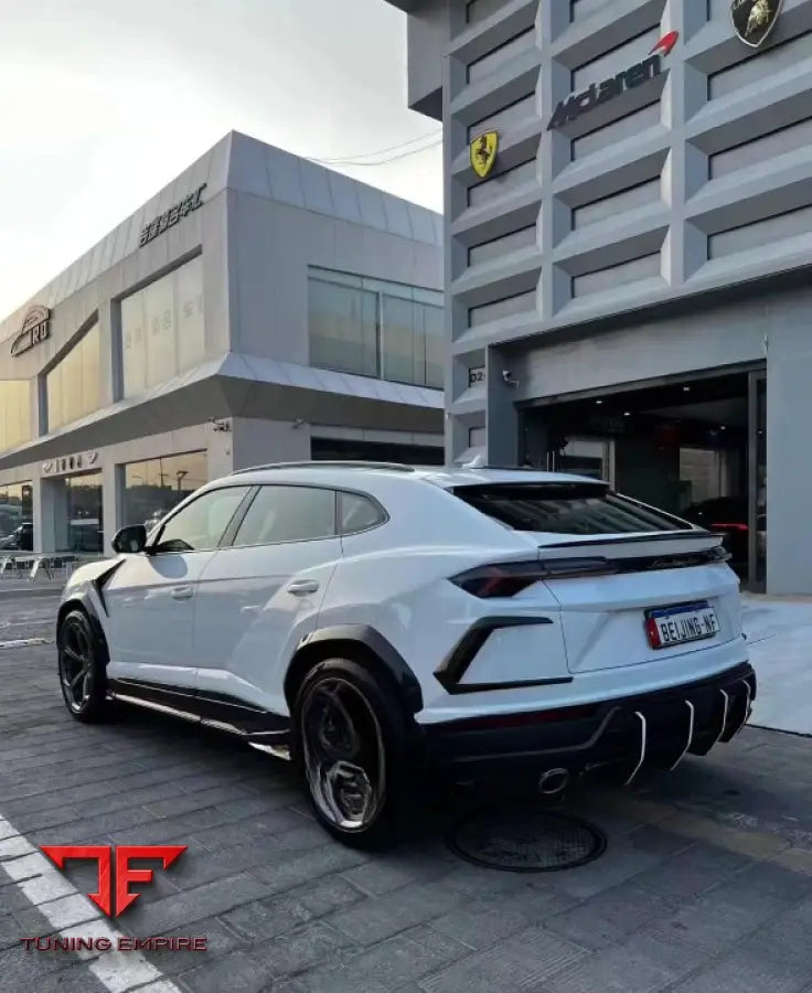 Lamborghini Urus 2018 + Carbon Body Kit