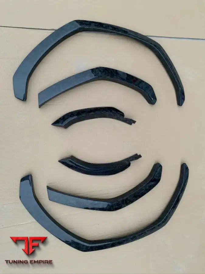 LAMBORGHINI URUS 2018 to URUS S PERFORMANTE CONVERSION FORGED CARBON BODY KIT