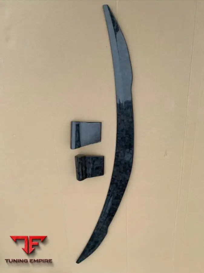 LAMBORGHINI URUS 2018 to URUS S PERFORMANTE CONVERSION FORGED CARBON BODY KIT