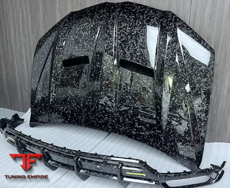 LAMBORGHINI URUS CARBON BODY KIT PARTS