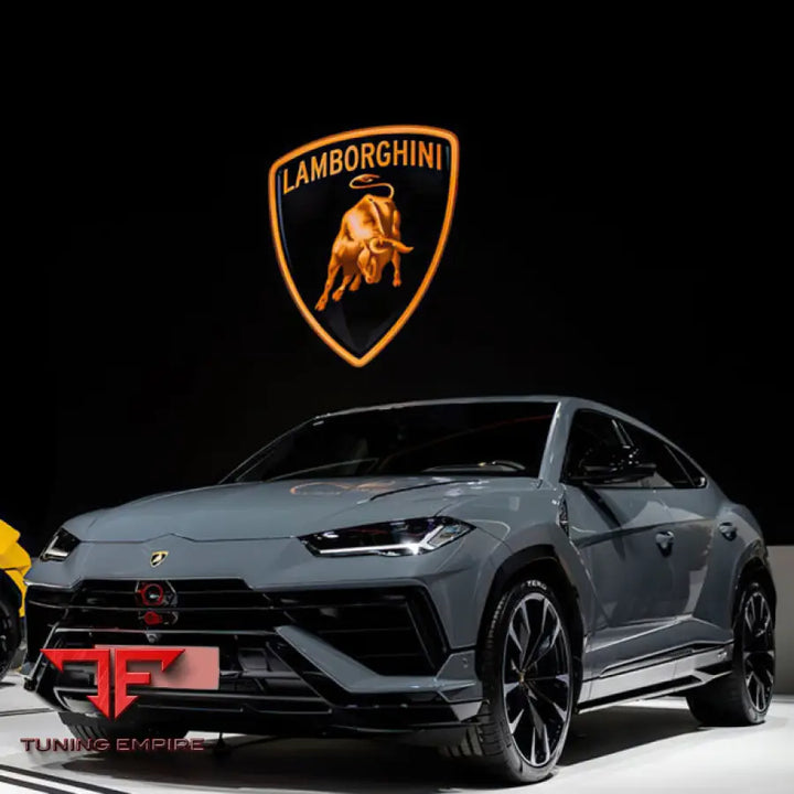 LAMBORGHINI URUS OEM STYLE CARBON FIBER PARTS
