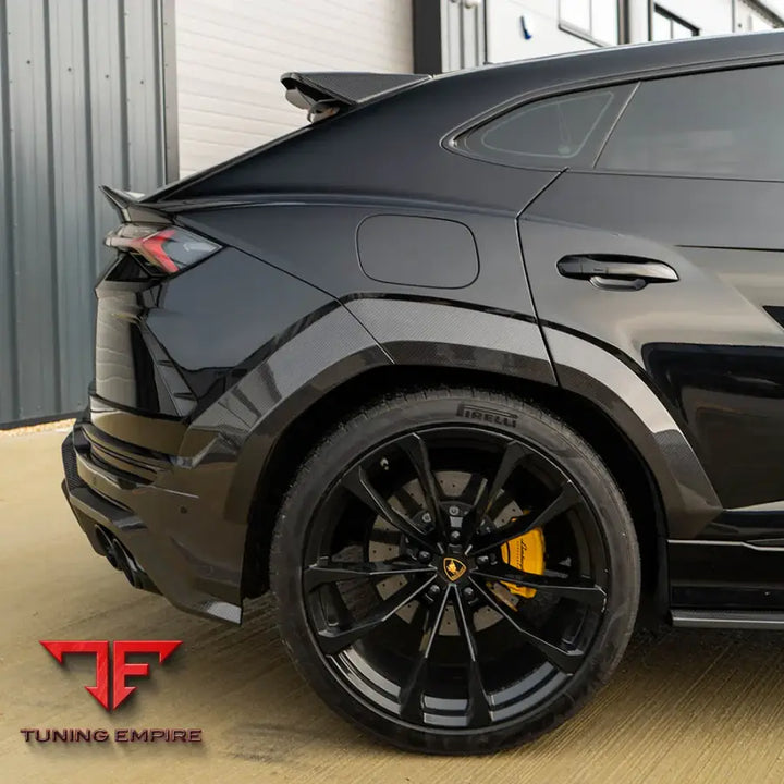 LAMBORGHINI URUS CARBON FIBER PARTS