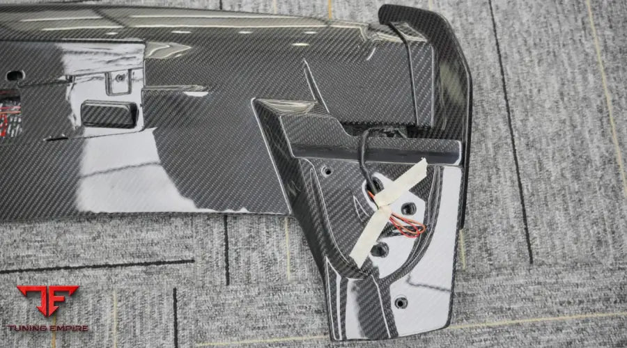 LAMBORGHINI URUS PERFORMANTE CARBON PARTS