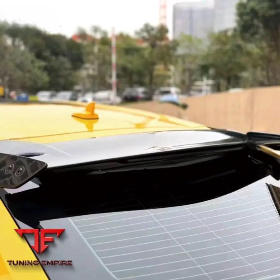 LAMBORGHINI URUS DRY CARBON FIBER BODY KIT PARTS