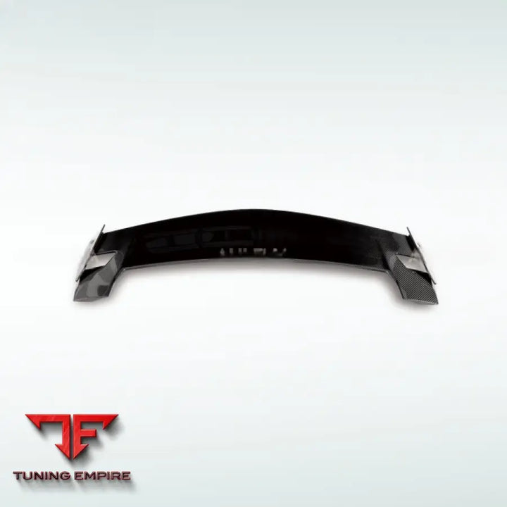 LAMBORGHINI URUS DRY CARBON FIBER BODY KIT PARTS