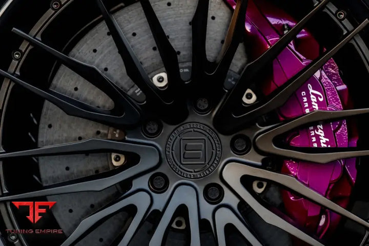 LAMBORGHINI URUS FORGED WHEELS AND EXHAUST SYSTEM