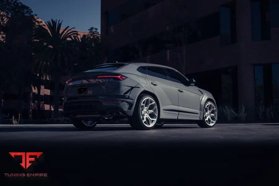 LAMBORGHINI URUS FORGED WHEELS AND EXHAUST SYSTEM