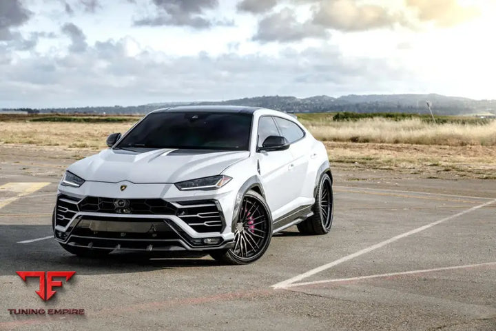 LAMBORGHINI URUS FORGED WHEELS AND EXHAUST SYSTEM