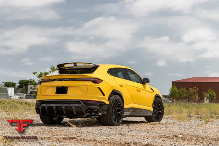 LAMBORGHINI URUS FORGED WHEELS AND EXHAUST SYSTEM