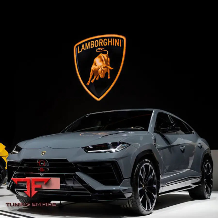 LAMBORGHINI URUS OEM STYLE CARBON FIBER PARTS