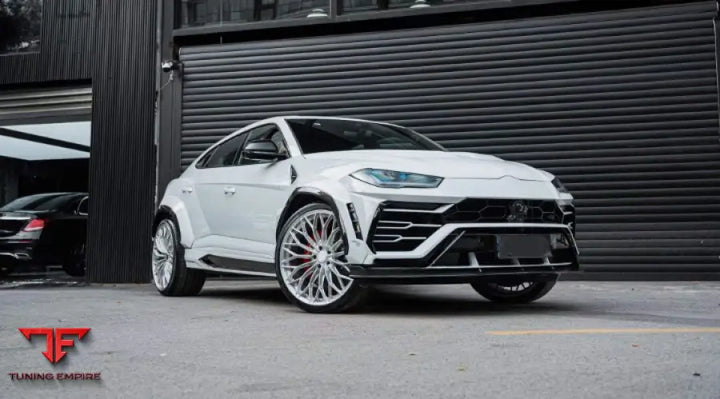 Lamborghini Urus R-Style Dry Carbon Body Kit