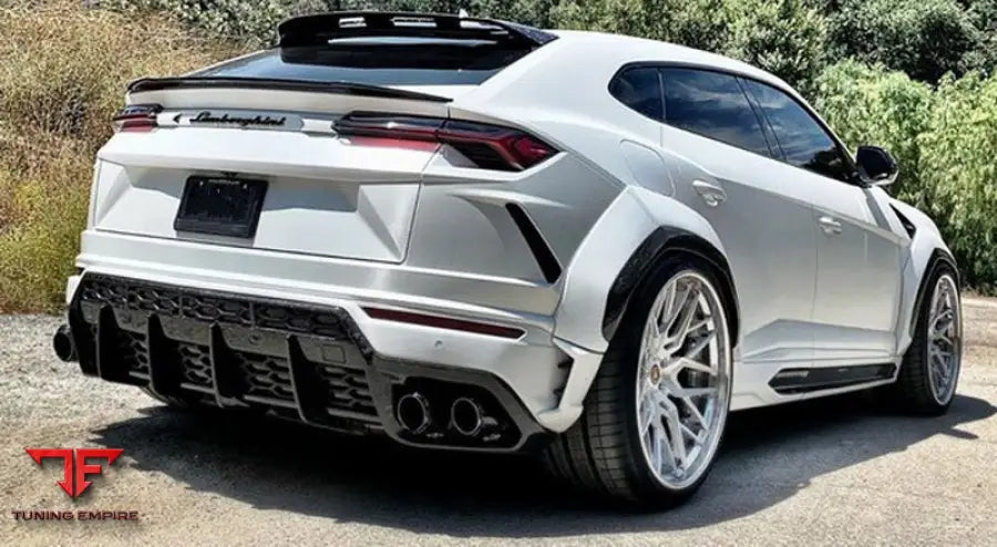 LAMBORGHINI URUS WIDEBODY KIT