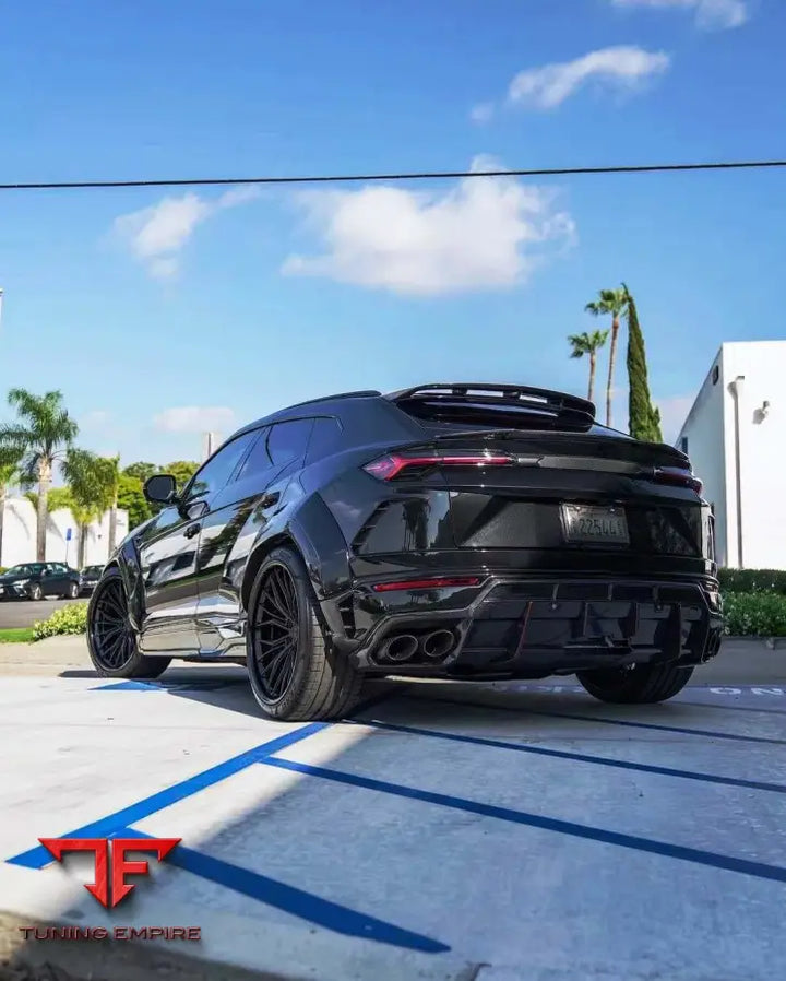 LAMBORGHINI URUS WIDEBODY KIT PERFORMANTE/S