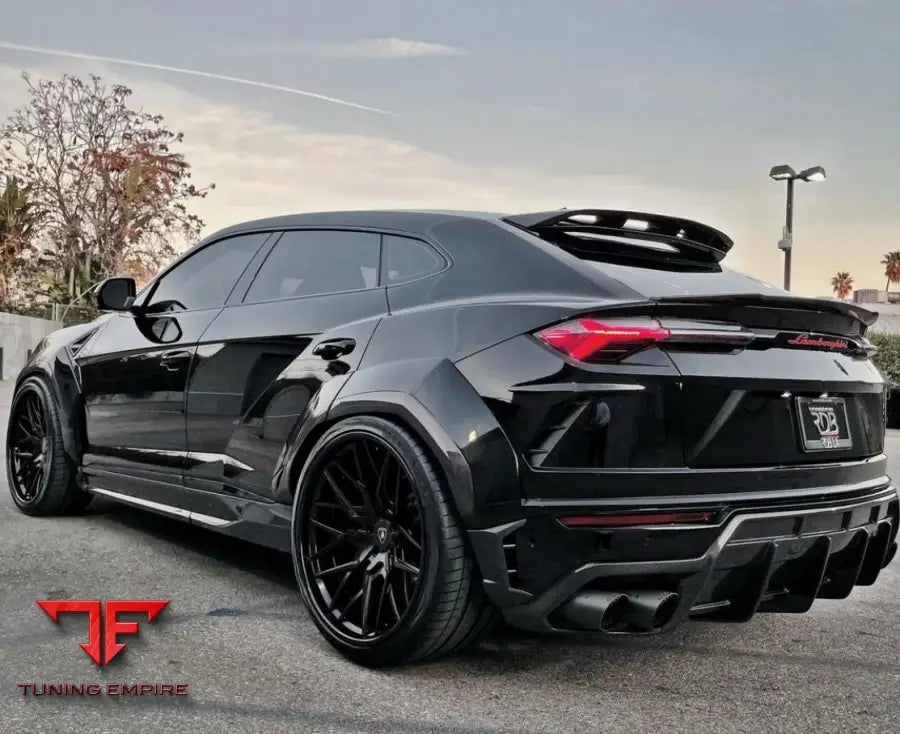 LAMBORGHINI URUS WIDEBODY KIT PERFORMANTE/S