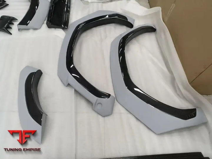 LAMBORGHINI URUS WIDEBODY KIT PERFORMANTE/S