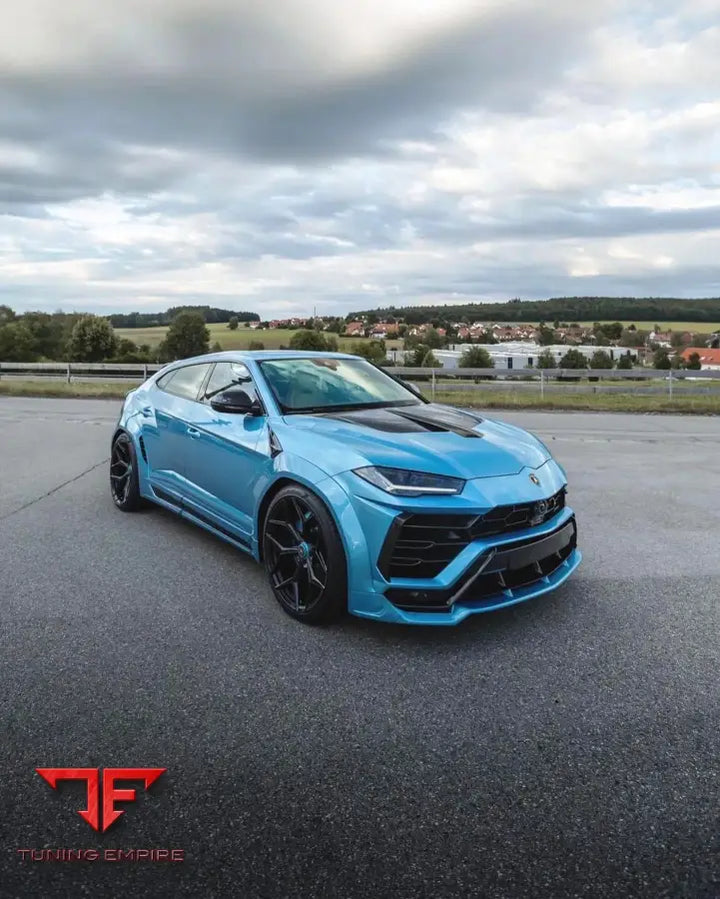 LAMBORGHINI URUS WIDEBODY KIT WITH 23’ FORGED WHEELS