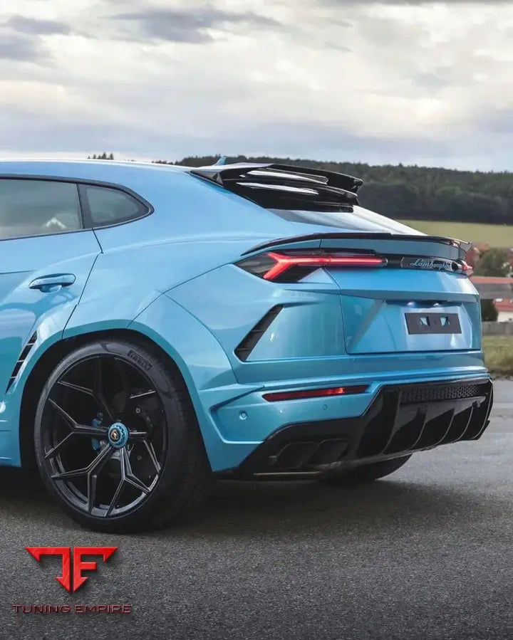 LAMBORGHINI URUS WIDEBODY KIT WITH 23’ FORGED WHEELS
