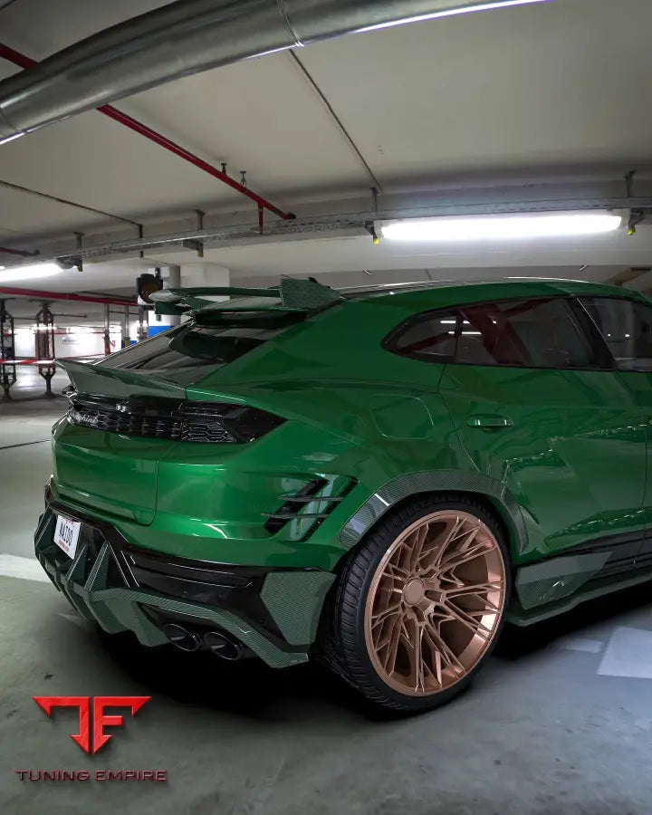 LAMBORGHINI URUS WIDEBODY WITH FORGED WHEELS