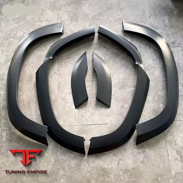 LAND ROVER DEFENDER 110 GLOSS BLACK WHEEL ARCHES 2020+