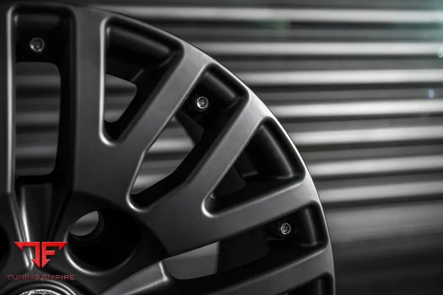 LAND ROVER DEFENDER 110 KAHN ALLOY WHEELS