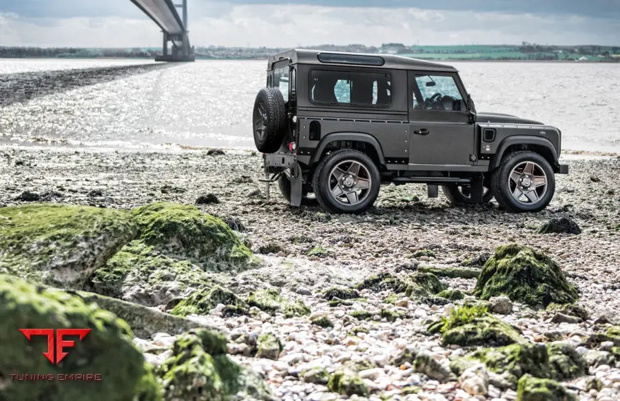 LAND ROVER DEFENDER 110 KAHN FORGED WHEELS