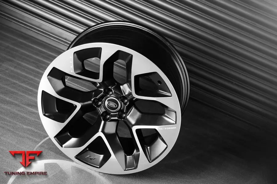LAND ROVER DEFENDER 130 KAHN FORGED WHEELS