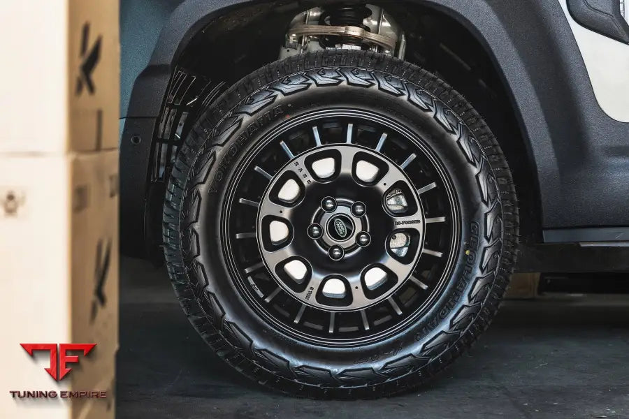 LAND ROVER DEFENDER 130 KAHN FORGED WHEELS