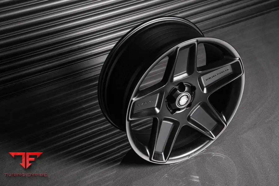 LAND ROVER DEFENDER 130 KAHN FORGED WHEELS