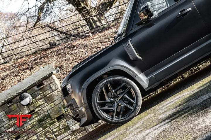 LAND ROVER DEFENDER BODY KIT 2020Y