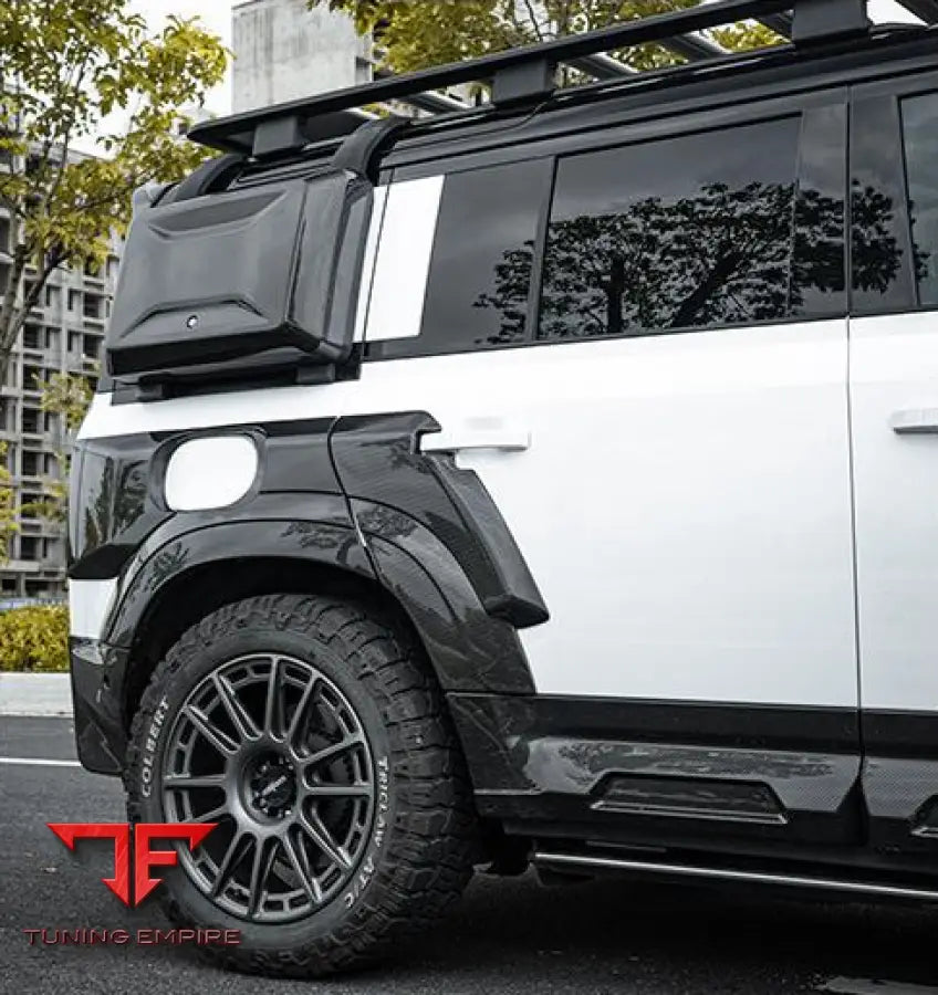 LAND ROVER DEFENDER CARBON FIBER WIDEBODY KIT