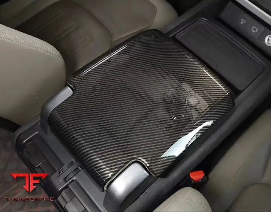 LAND ROVER DEFENDER DRY CARBON ARMREST GUARD 2020