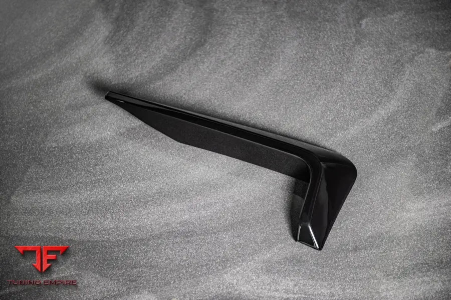 LAND ROVER DEFENDER FRONT BUMPER VENTS 2020Y